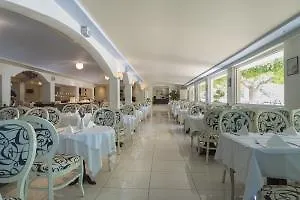 Sandy Beach Hotel