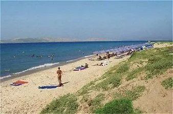 Sandy Beach 4*